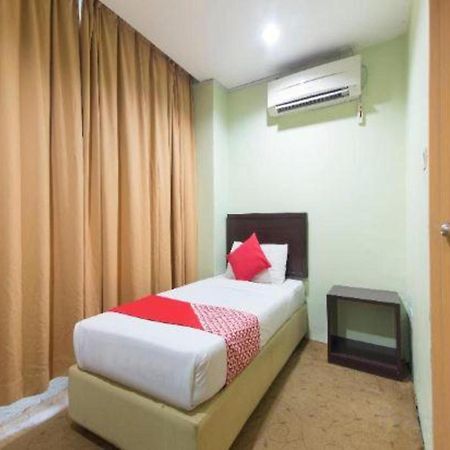 Amani Hotel Kampong Sungai Ramal Dalam Kültér fotó