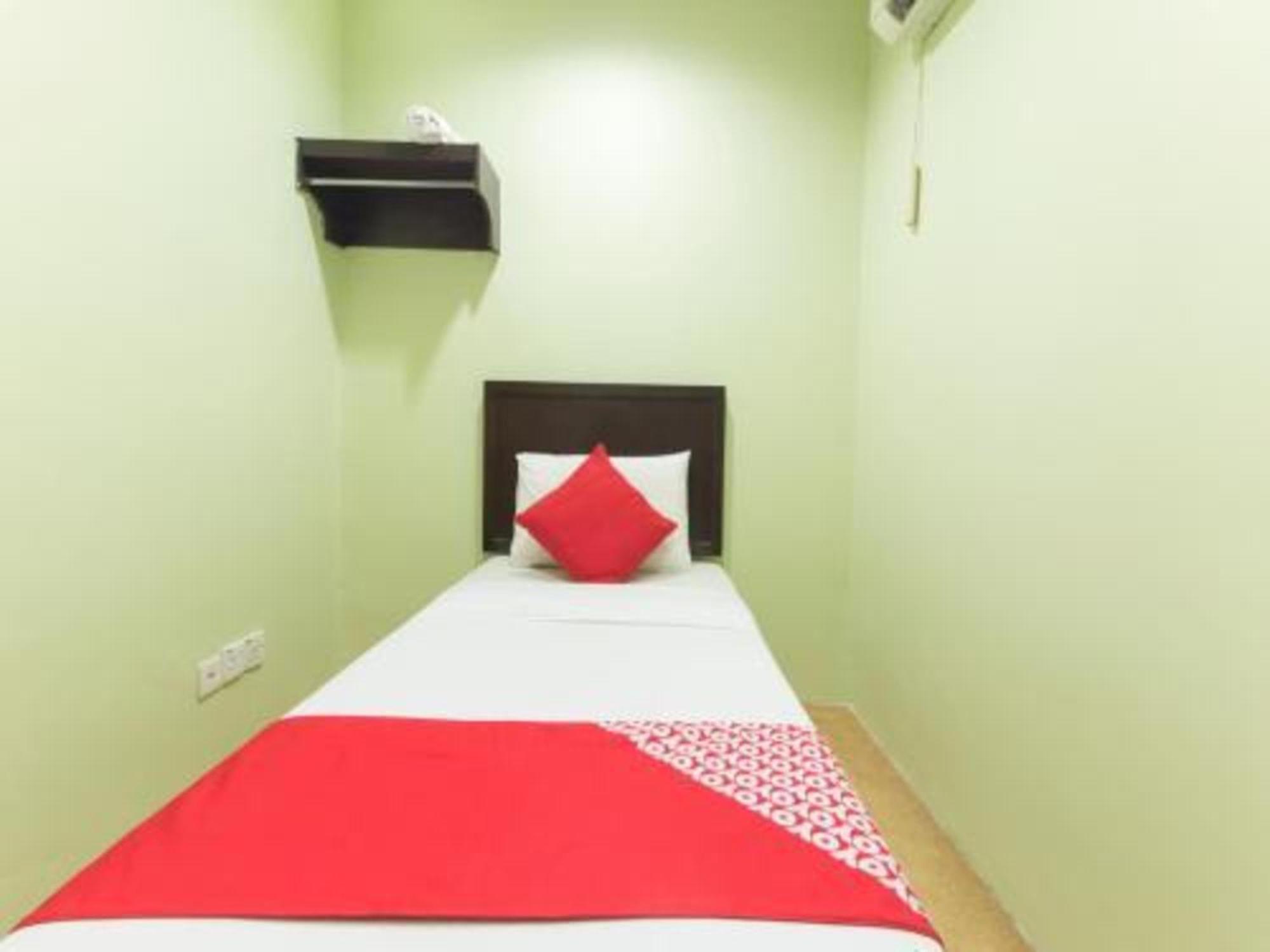 Amani Hotel Kampong Sungai Ramal Dalam Kültér fotó