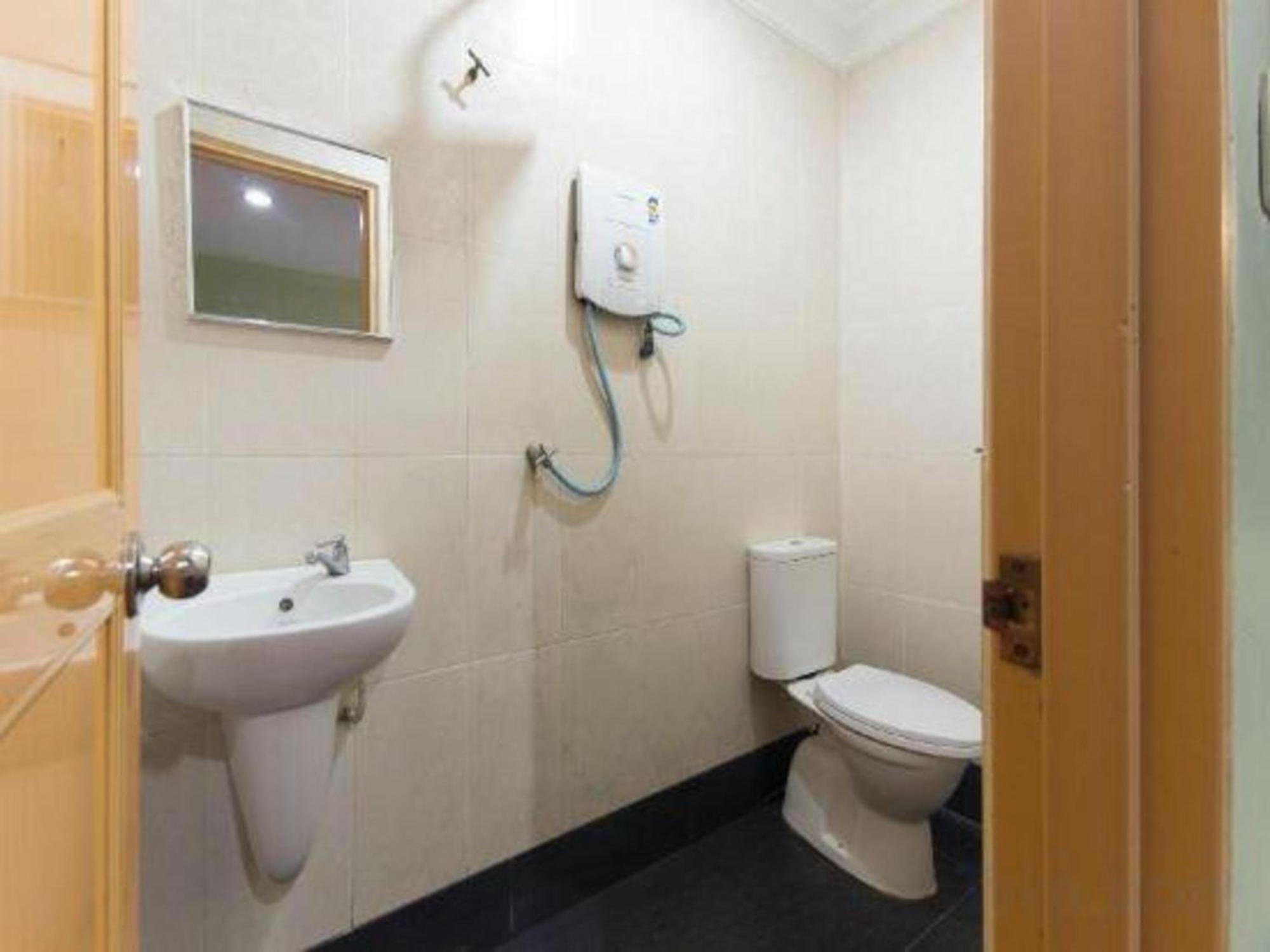 Amani Hotel Kampong Sungai Ramal Dalam Kültér fotó