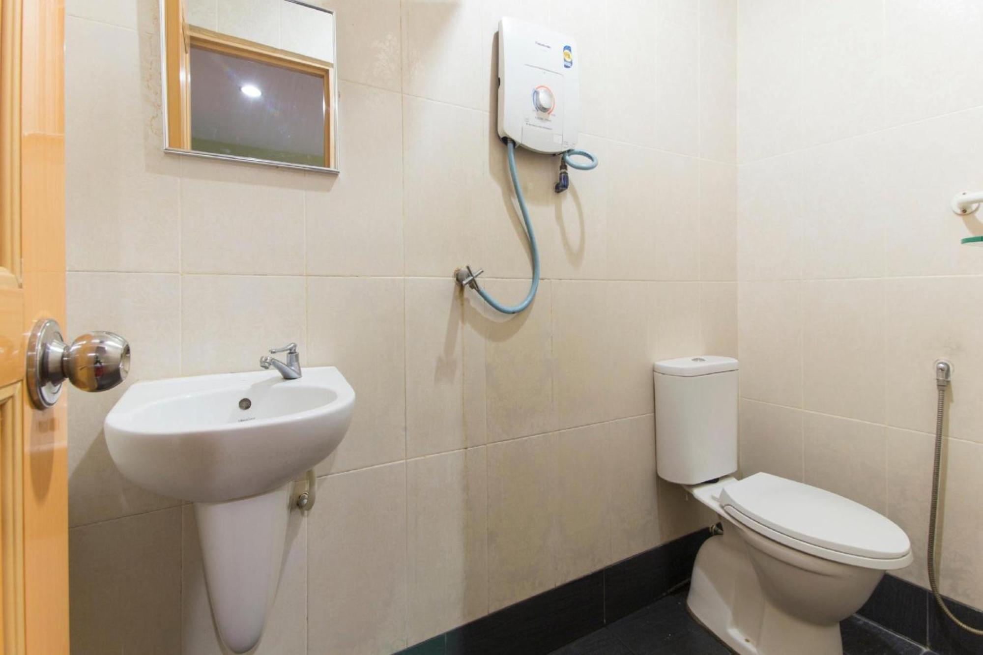 Amani Hotel Kampong Sungai Ramal Dalam Kültér fotó