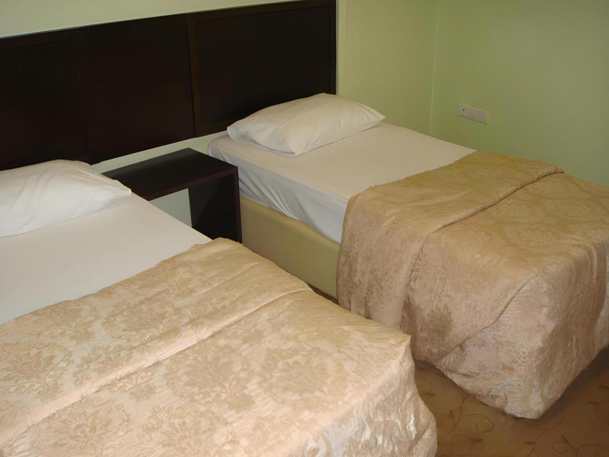 Amani Hotel Kampong Sungai Ramal Dalam Kültér fotó