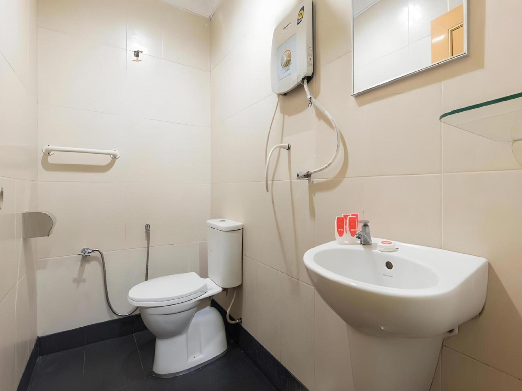 Amani Hotel Kampong Sungai Ramal Dalam Kültér fotó